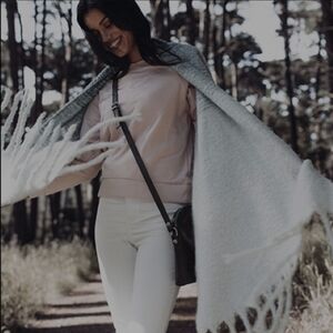 MERSEA & CO. Neutral Light Gray Knit Super Soft Scarf Shawl Wrap w/ Fringe